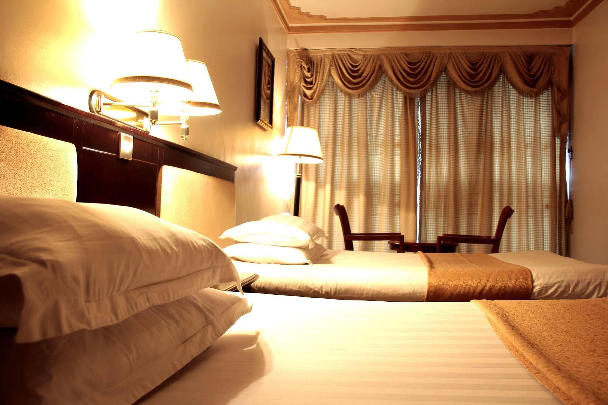 Hotel Sojovalo คัมพาลา ภายนอก รูปภาพ
